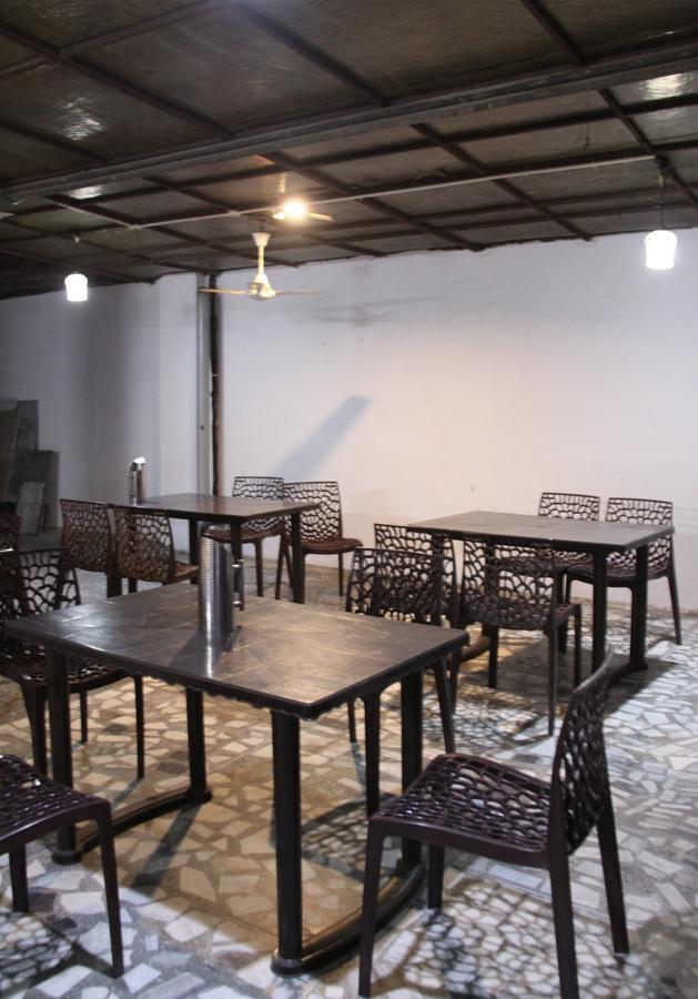 Golden Oasis - A Well Hygiene Paharganj